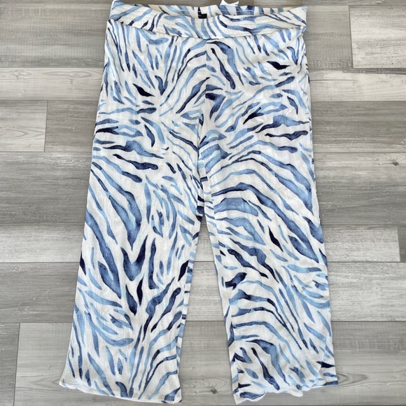 JM Collection Blue Zebra Wide Leg Pants - Picture 2 of 7